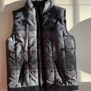 Puffer vest in excellent condition.